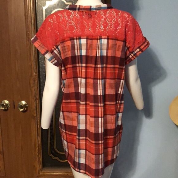 Absolutely Famous Top   - Picture 4 of 6